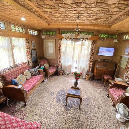 The Flostel Srinagar Exterior foto